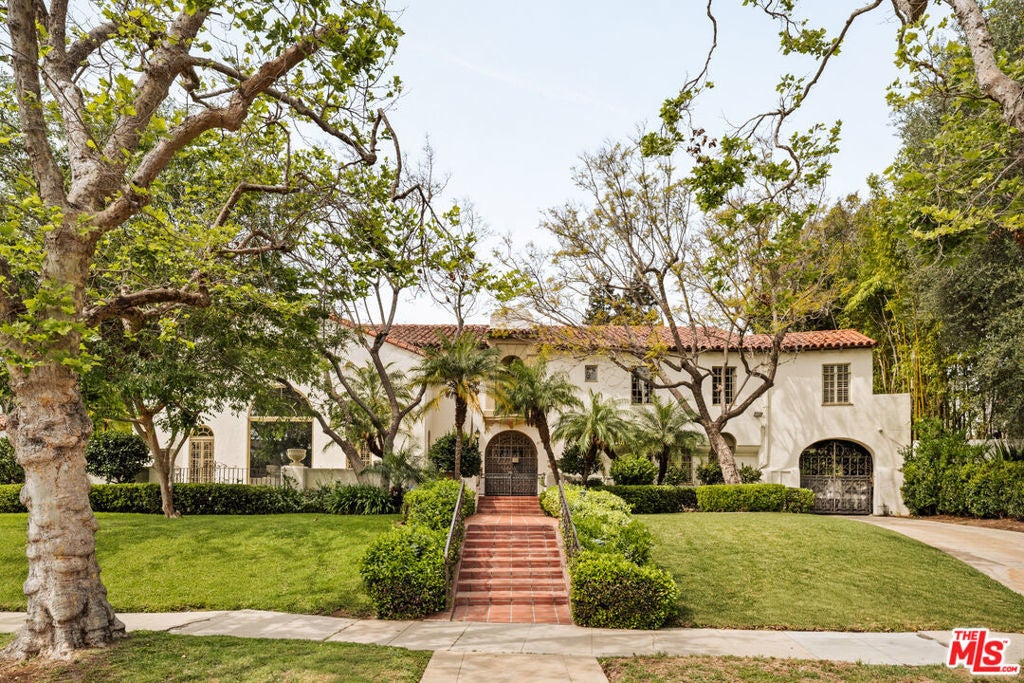 Photo of Listing #26743441