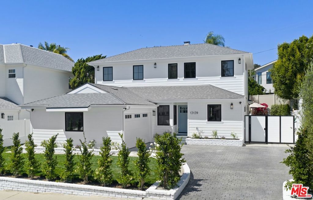 Photo of Listing #26725875