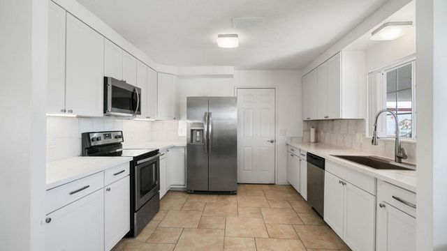 43255 Illinois Avenue, Palm Desert