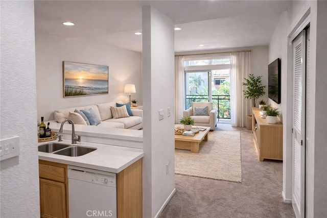 13200 Pacific Promenade # 217, Playa Vista