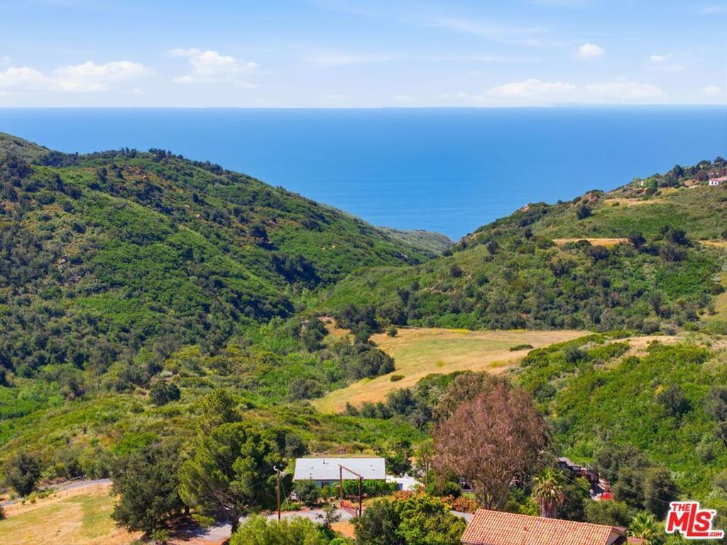 3065 S S Foose Road, Malibu