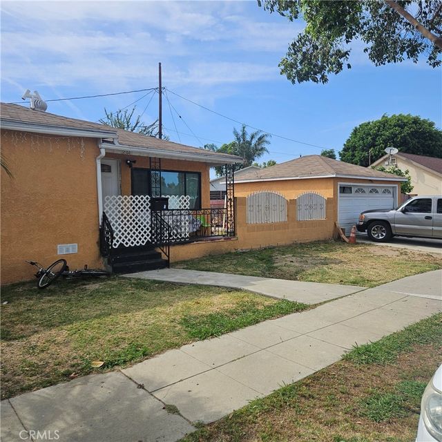 2153 Fitzgerald, Commerce