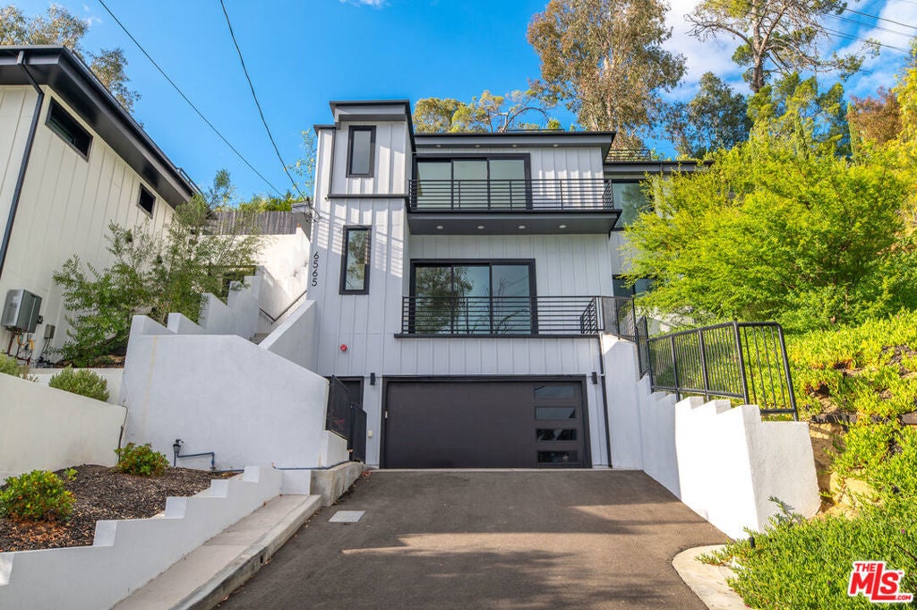 Photo of Listing #26730899