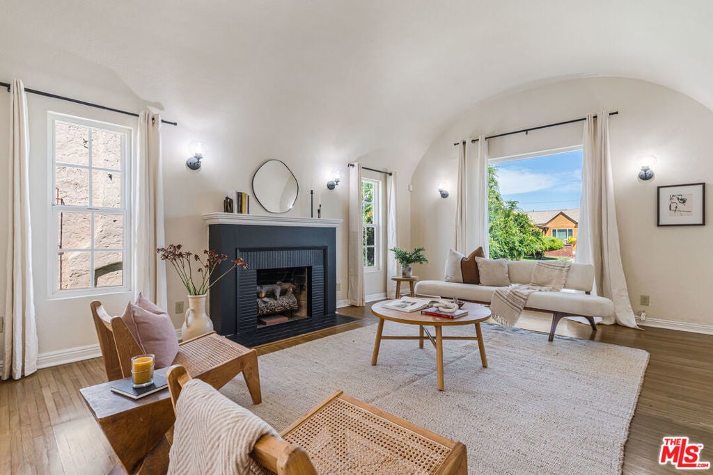 Photo of Listing #26707855