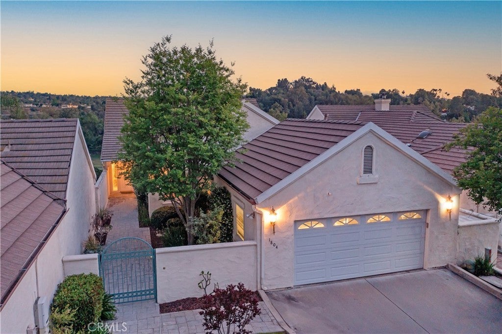 Photo of Listing #IV26039538