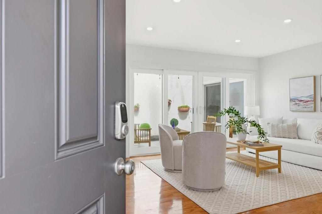 Photo of Listing #ML82043494