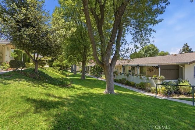 26831 Avenue Of The Oaks # A, Newhall
