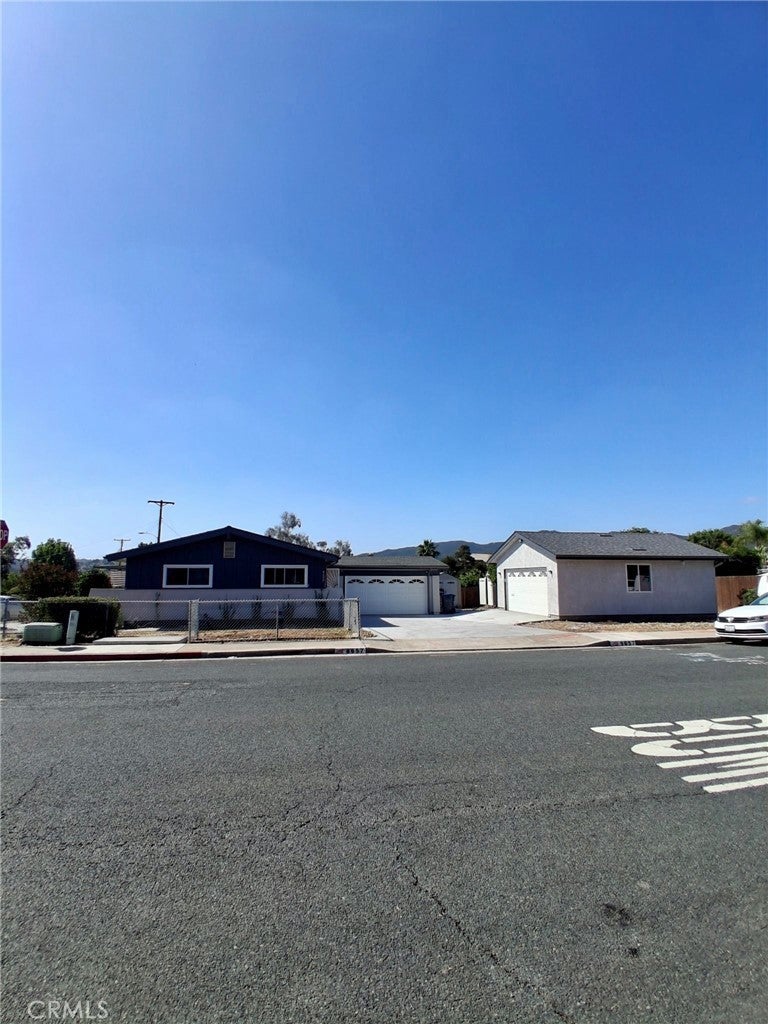 Photo of Listing #IV26083298