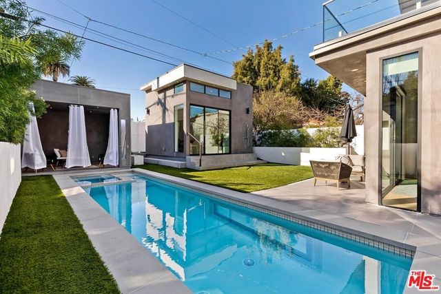 489 S Willaman Drive, Los Angeles