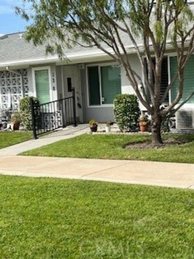 13824 Fresh Meadow Ln., M3-13b, Seal Beach