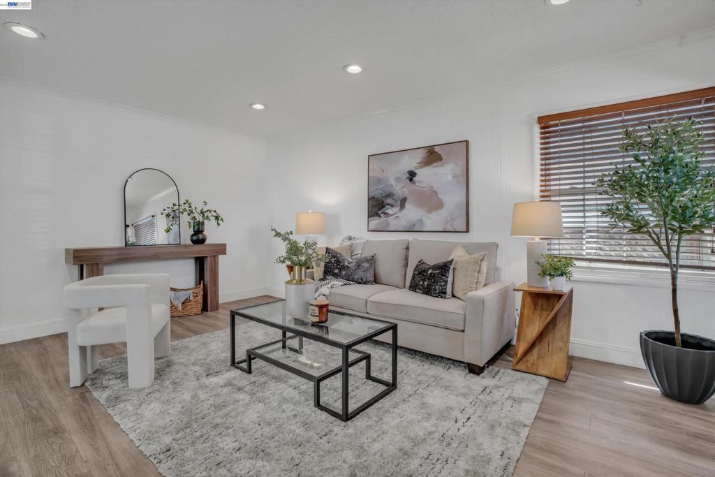 Photo of Listing #41131433