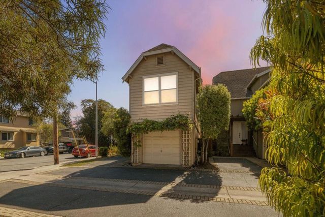 148 Walti Street, Santa Cruz