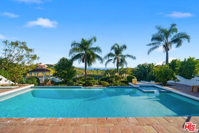 6120 Cavalleri Road, Malibu
