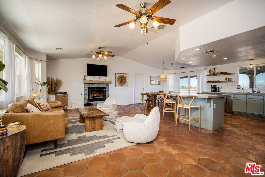 Photo of Listing #26752085