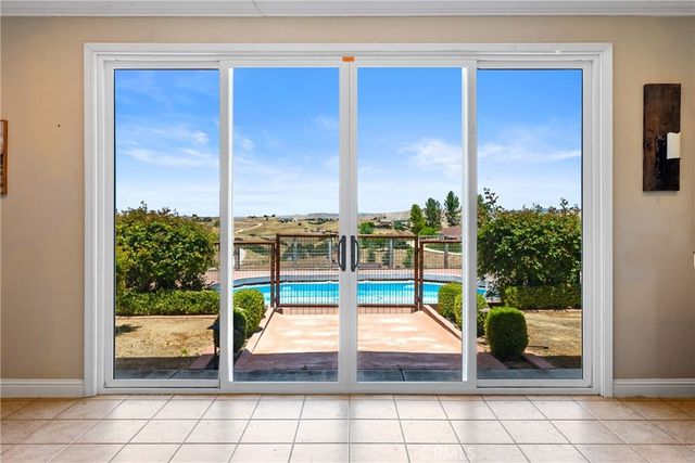 8580 Warren, Paso Robles