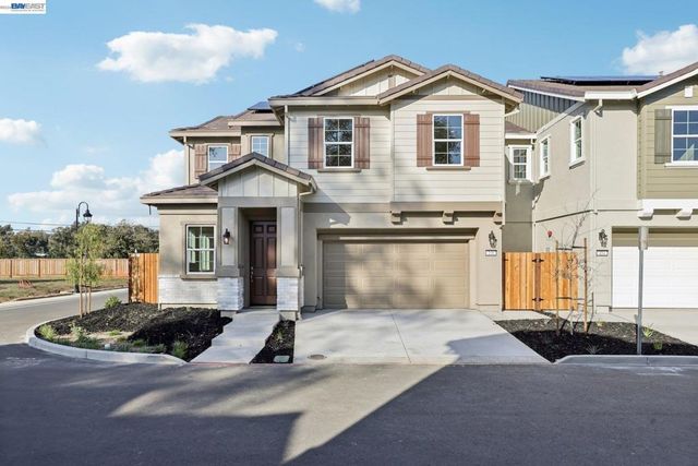 121 Creek View Cir, Fairfield