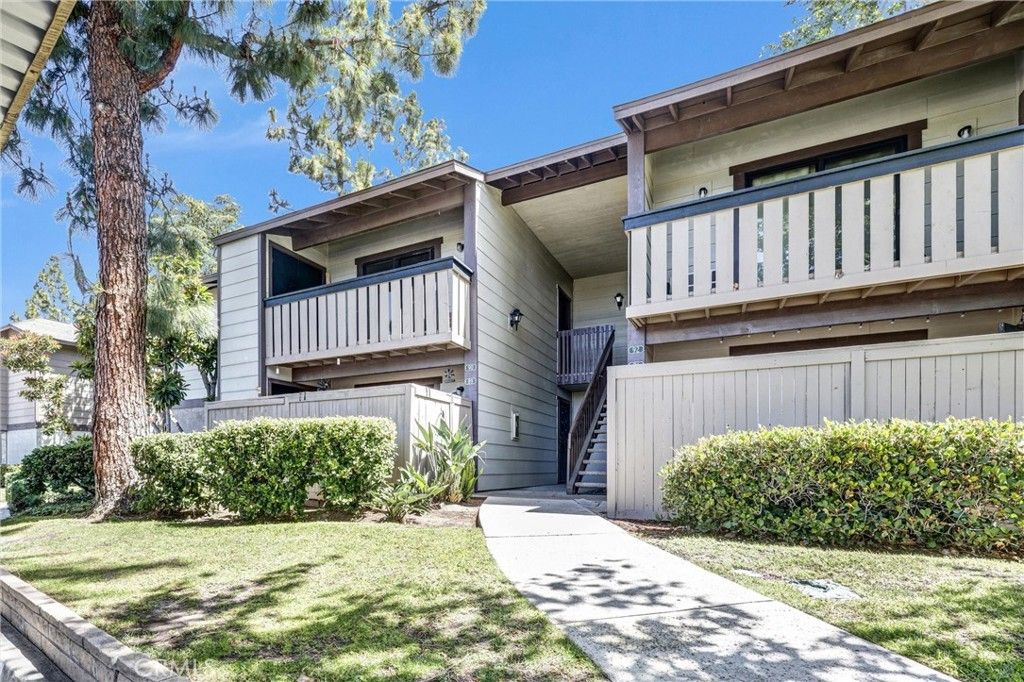 20702 El Toro # 90, Lake Forest