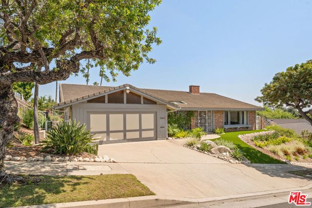 2160 Winona Boulevard, Los Angeles