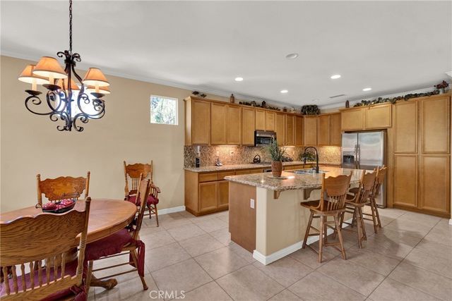 8756 Cuyamaca, Corona