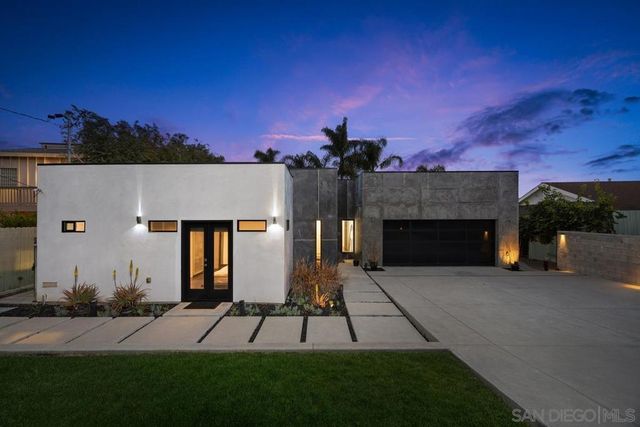 427 Hilmen Place, Solana Beach