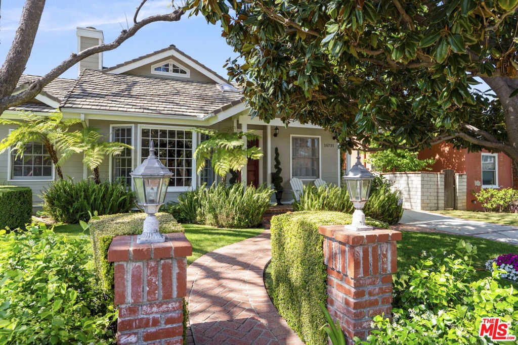 Photo of Listing #26749459