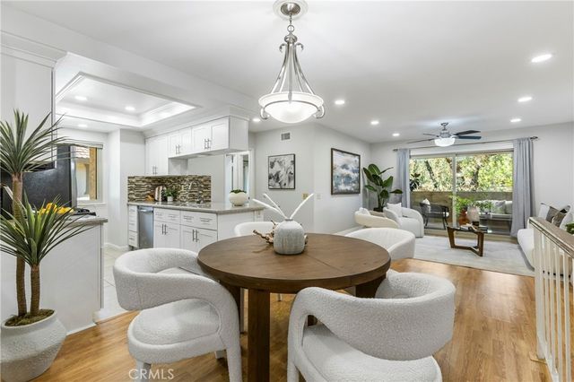 25183 Oak Canyon, Lake Forest