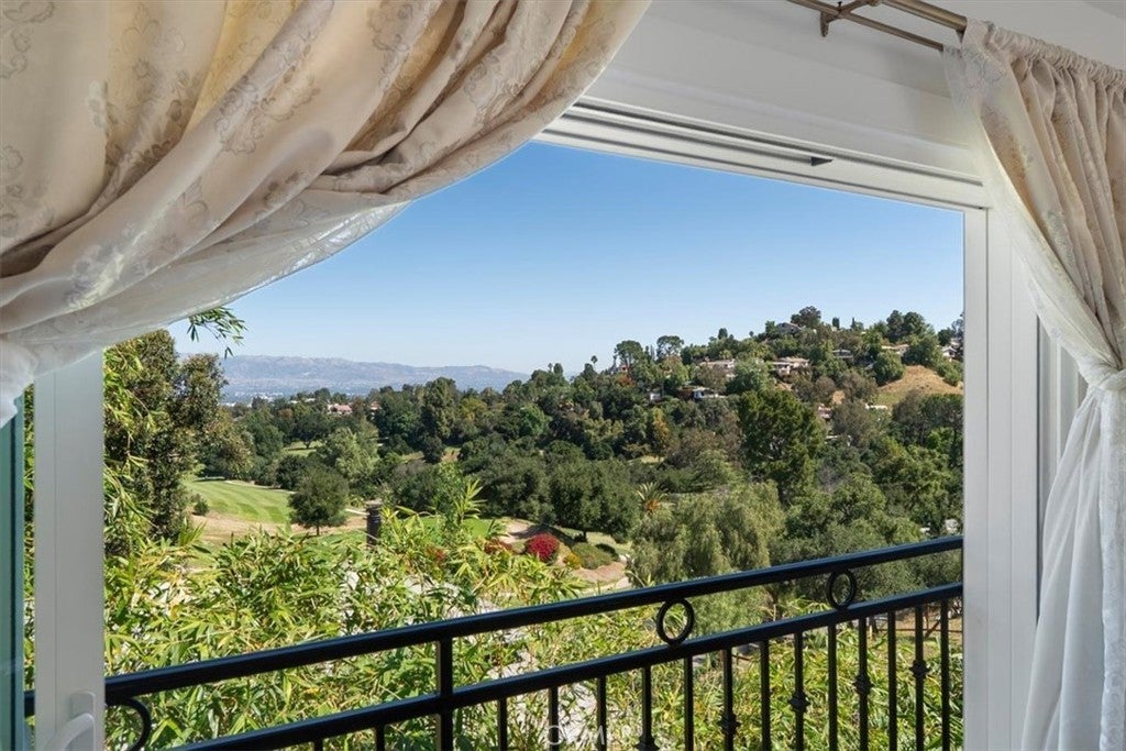 Photo of Listing #SR26084493