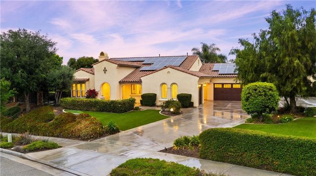689 Crystal Mountain, Riverside
