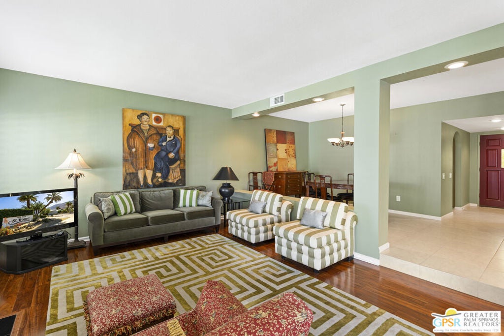 Photo of Listing #26746001PS