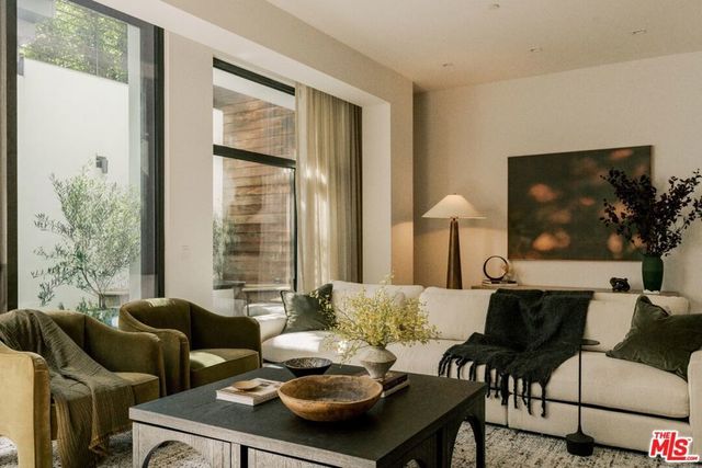 702 N Doheny Drive # Th25, West Hollywood