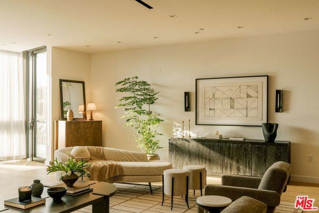 702 N Doheny Drive # 101, West Hollywood