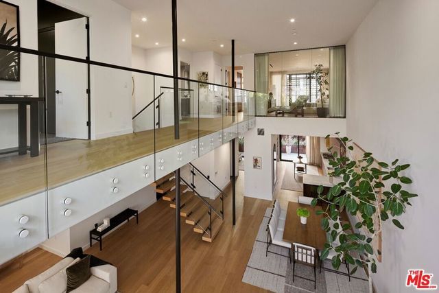 702 N Doheny Drive # Th5, West Hollywood