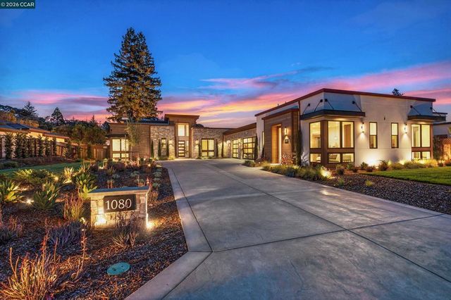 1080 Borrette Ct, Napa