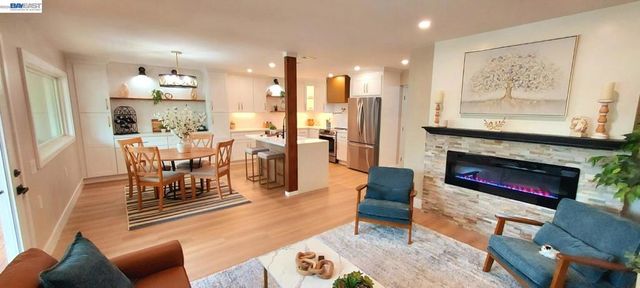 1732 Oakmont Drive # 8, Walnut Creek