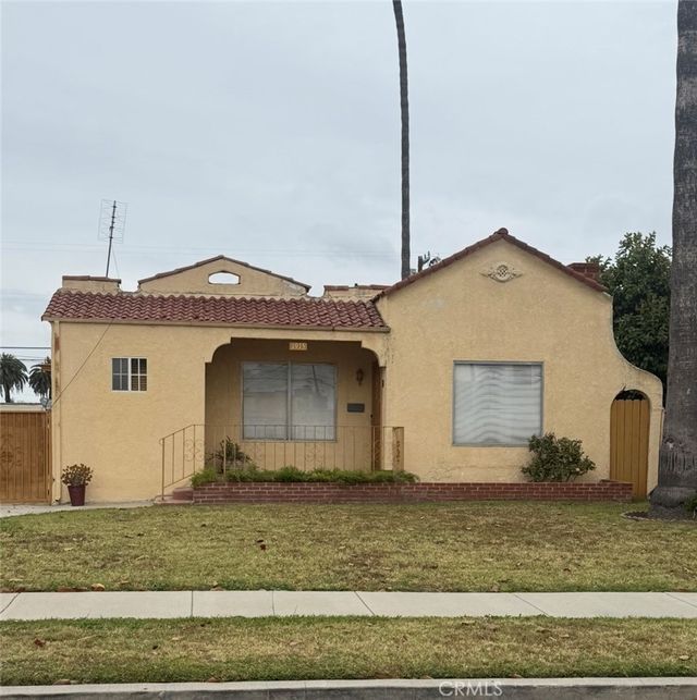 1915 W 75th Street, Los Angeles