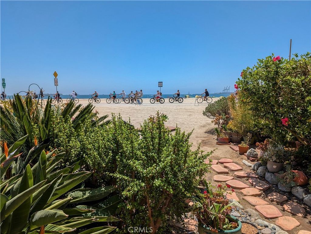 1200 E Ocean # 12, Long Beach