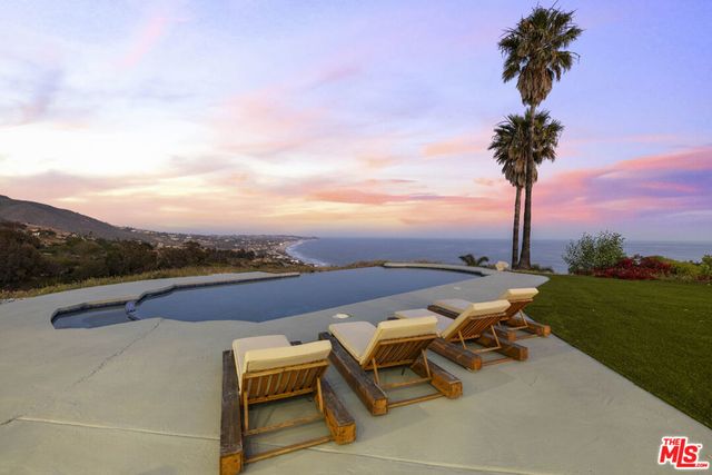 31505 Pacific Coast Highway, Malibu
