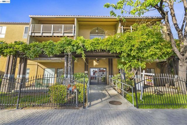 16006 E 14th St # 218, San Leandro
