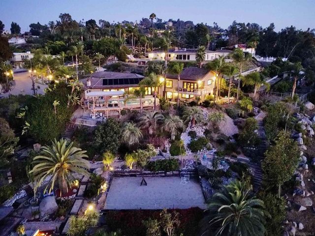 5346 Grandridge Rd, El Cajon