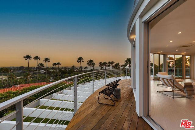 6375 Gayton Place, Malibu