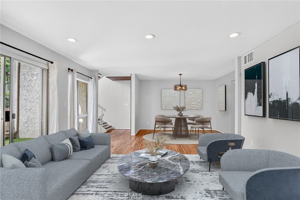 5267 Coldwater Canyon Ave # B, Sherman Oaks