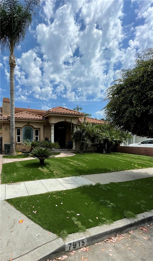 7915 Harper, Downey