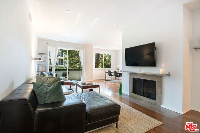 306 Bora Bora Way # 202, Marina Del Rey