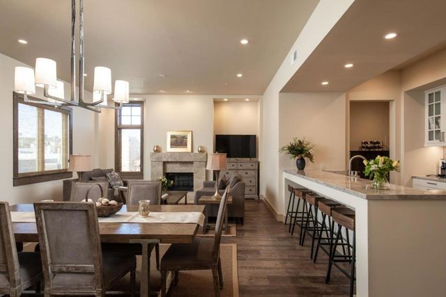 575 Foam Street # D, Monterey