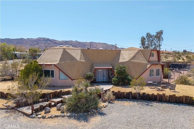 6888 Sunnyhill Road, Joshua Tree