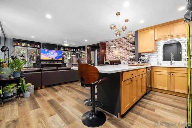 1775 Diamond # 105, San Diego