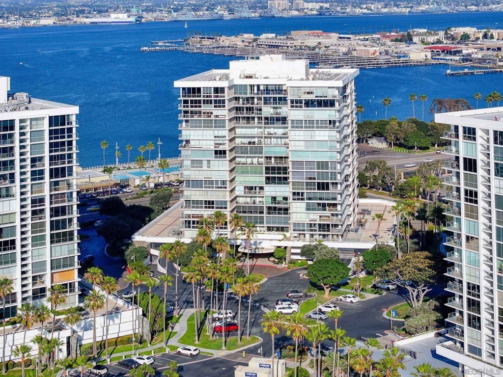 1820 Avenida Del Mundo # 807, Coronado