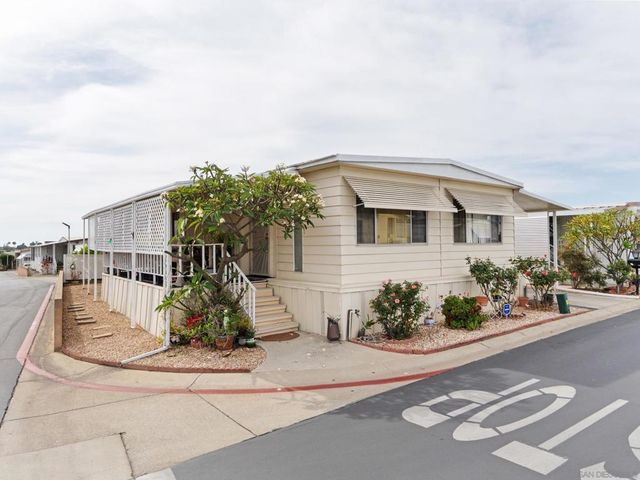 1506 Oak Drive # 34, Vista