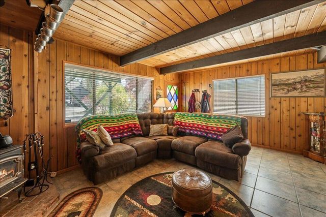 1123 W Aeroplane Boulevard, Big Bear
