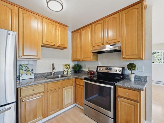 607 Valley Forge Way # 4, Campbell